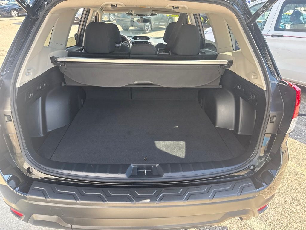 2024 Subaru Forester Premium Premium