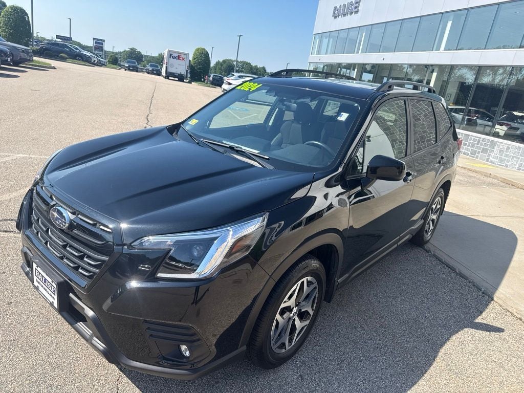 2024 Subaru Forester Premium Premium
