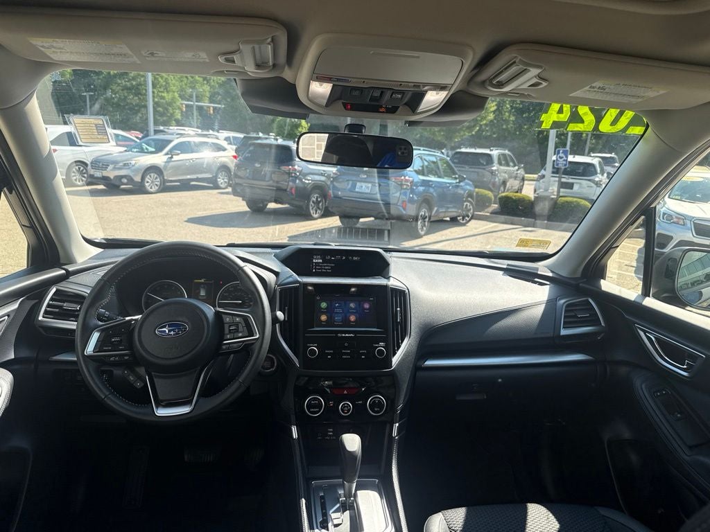 2024 Subaru Forester Premium Premium