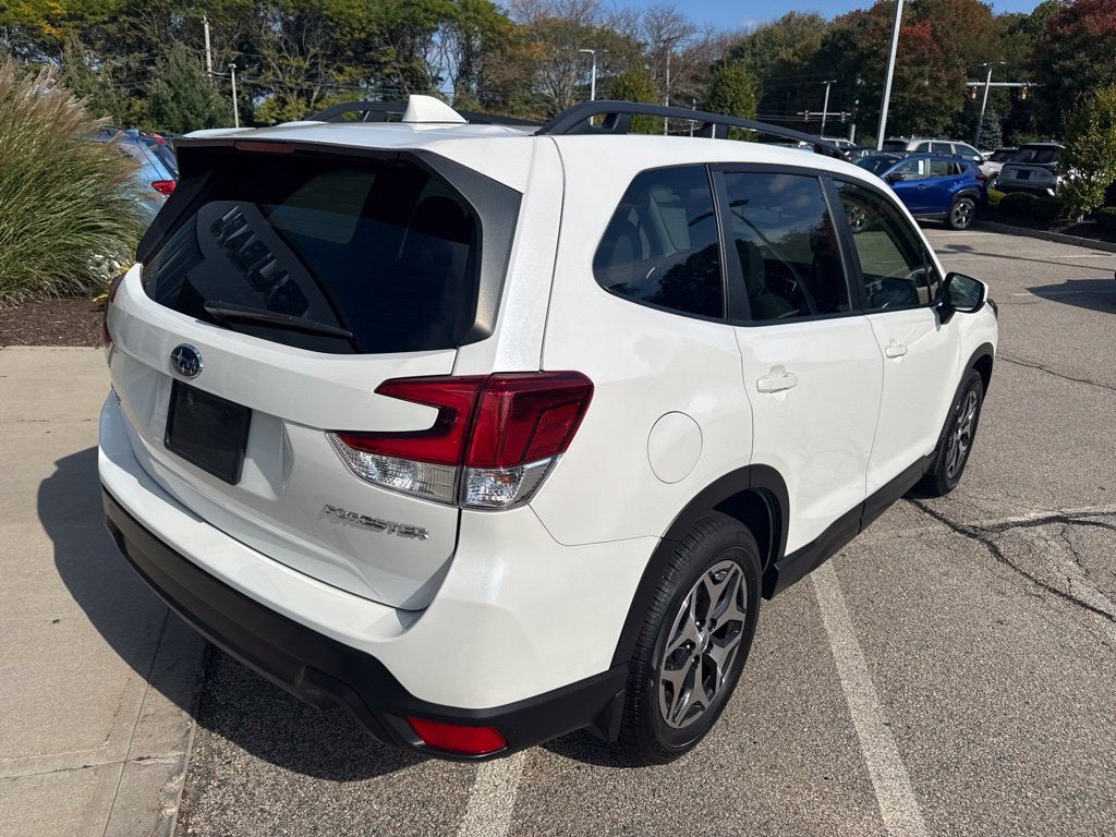 2023 Subaru Forester Premium Premium