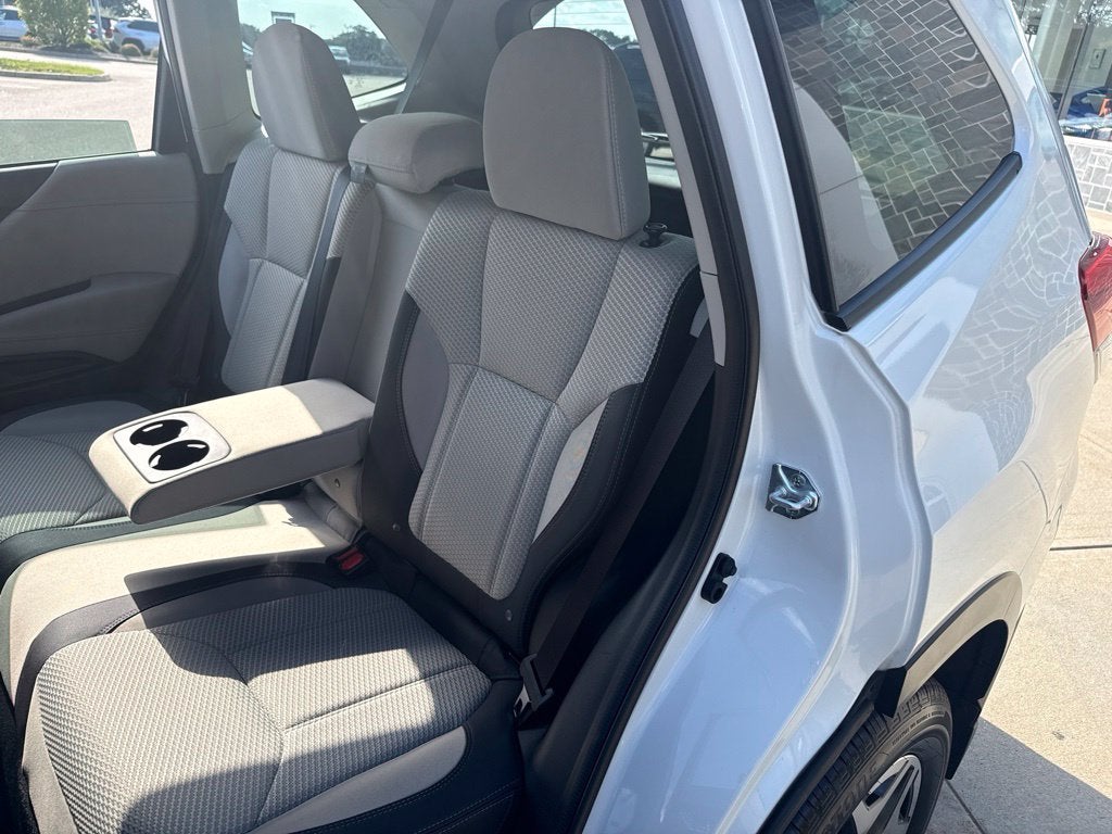 2023 Subaru Forester Premium Premium