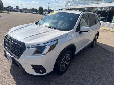 2023 Subaru Forester Premium Premium