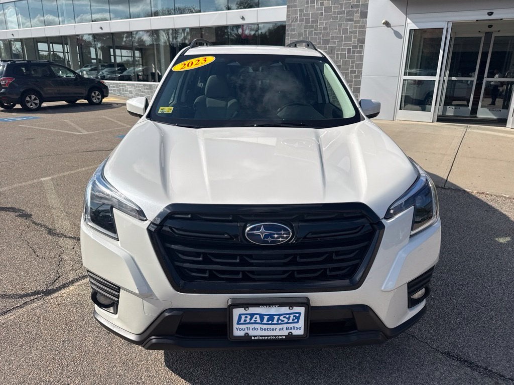 2023 Subaru Forester Premium Premium