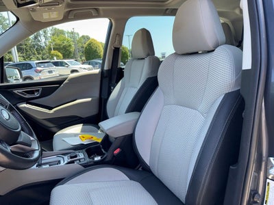 2023 Subaru Forester Premium Premium