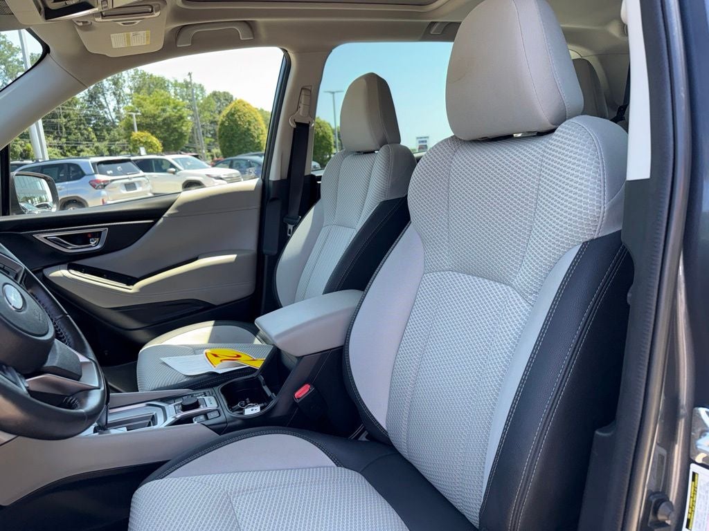 2023 Subaru Forester Premium Premium