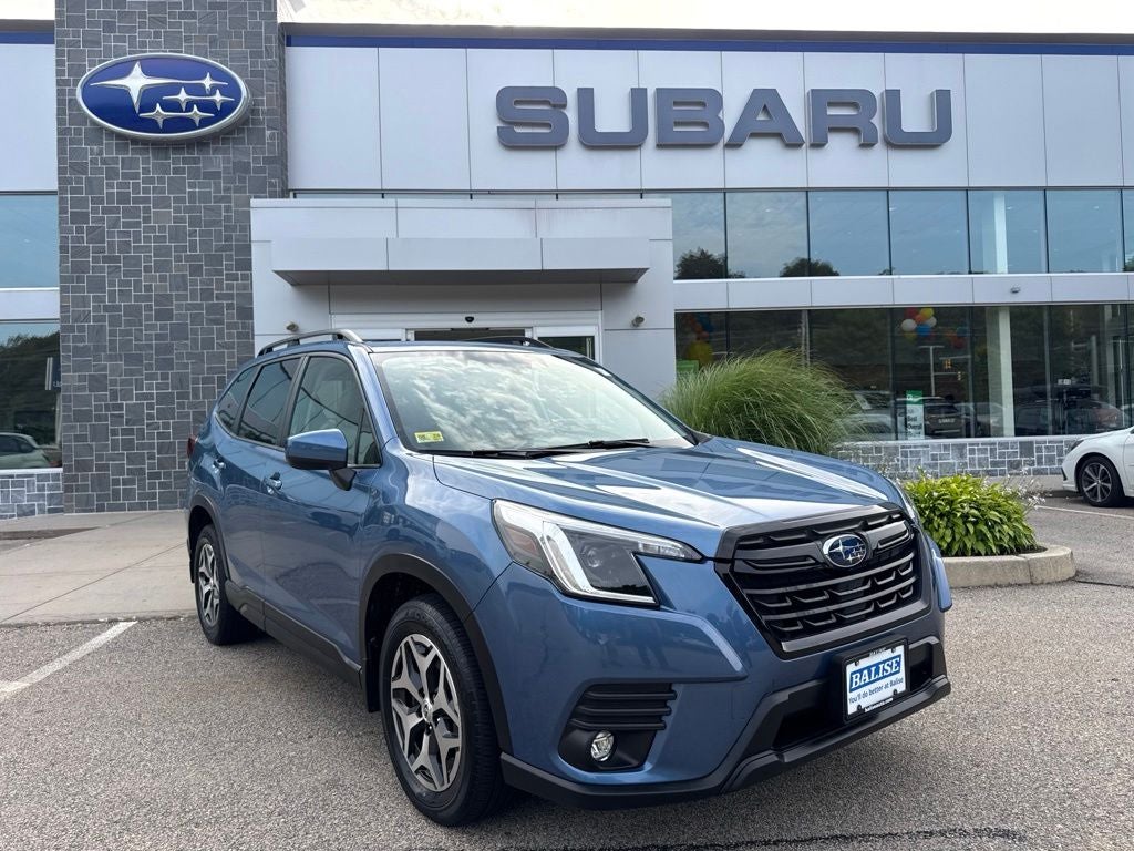 2024 Subaru Forester Premium Premium