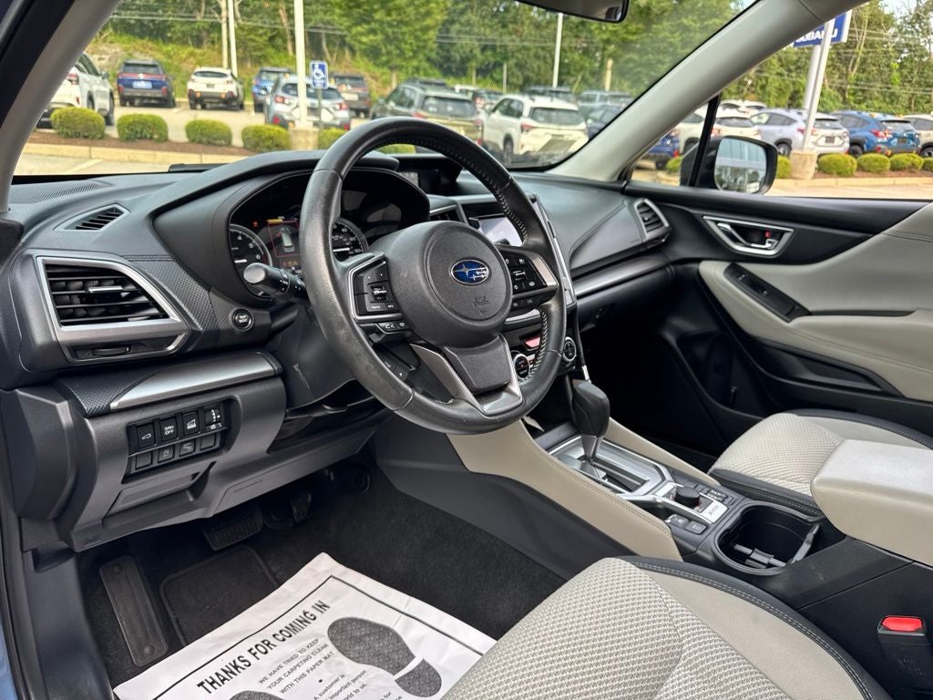 2024 Subaru Forester Premium Premium