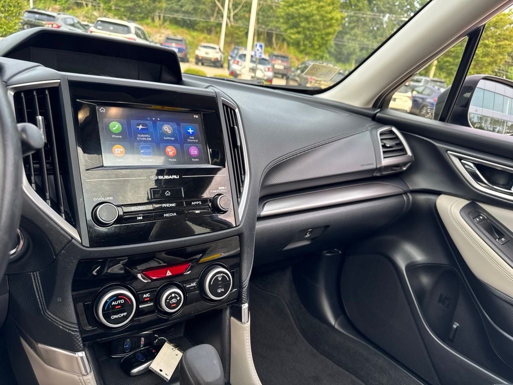 2024 Subaru Forester Premium Premium