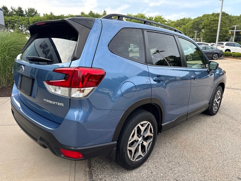 2024 Subaru Forester Premium Premium