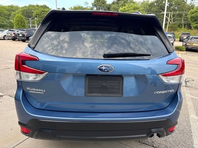 2024 Subaru Forester Premium Premium