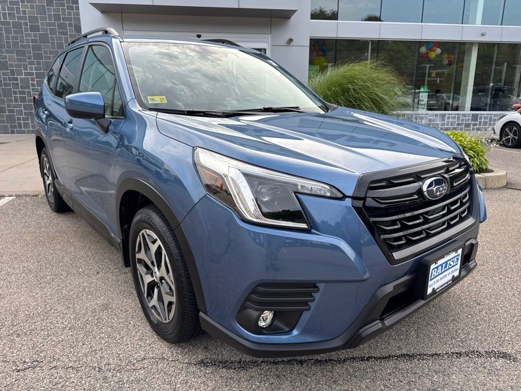 2024 Subaru Forester Premium Premium