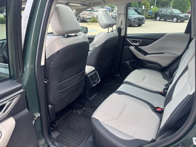 2023 Subaru Forester Premium Premium