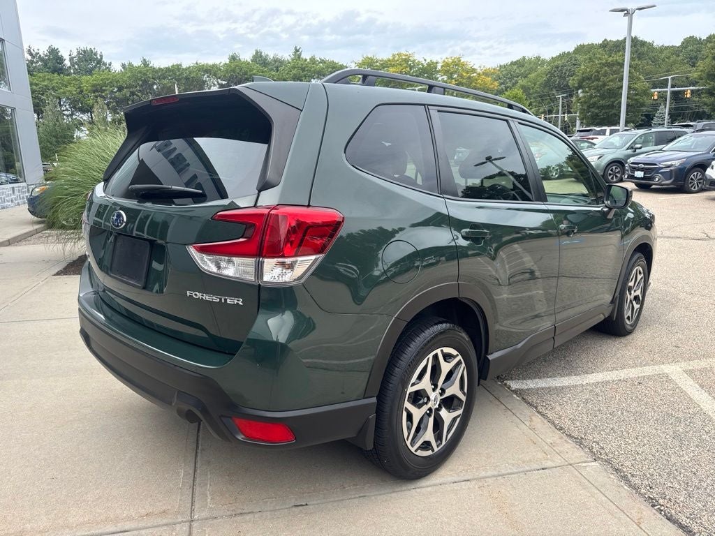 2023 Subaru Forester Premium Premium