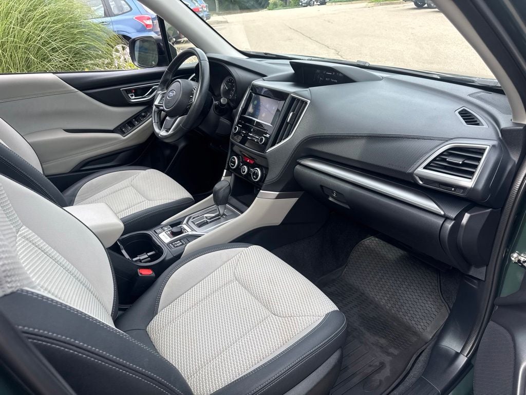 2023 Subaru Forester Premium Premium