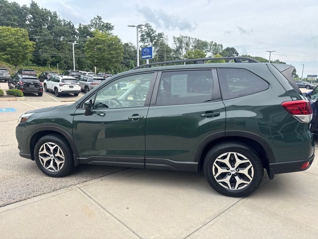 2023 Subaru Forester Premium Premium