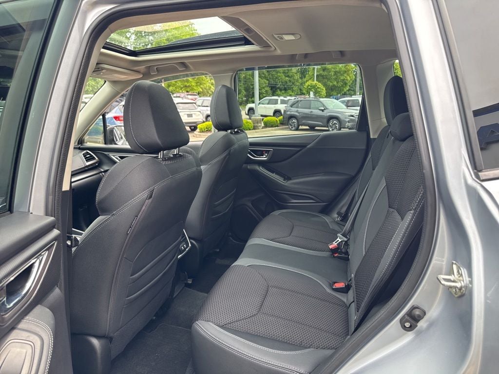 2023 Subaru Forester Premium Premium
