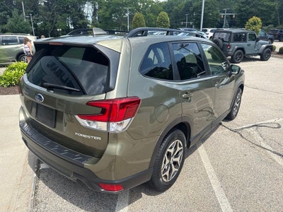 2023 Subaru Forester Premium Premium