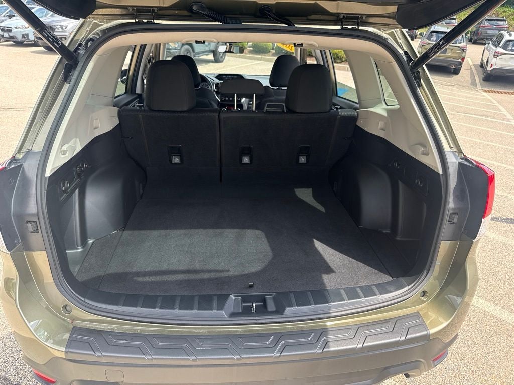 2023 Subaru Forester Premium Premium