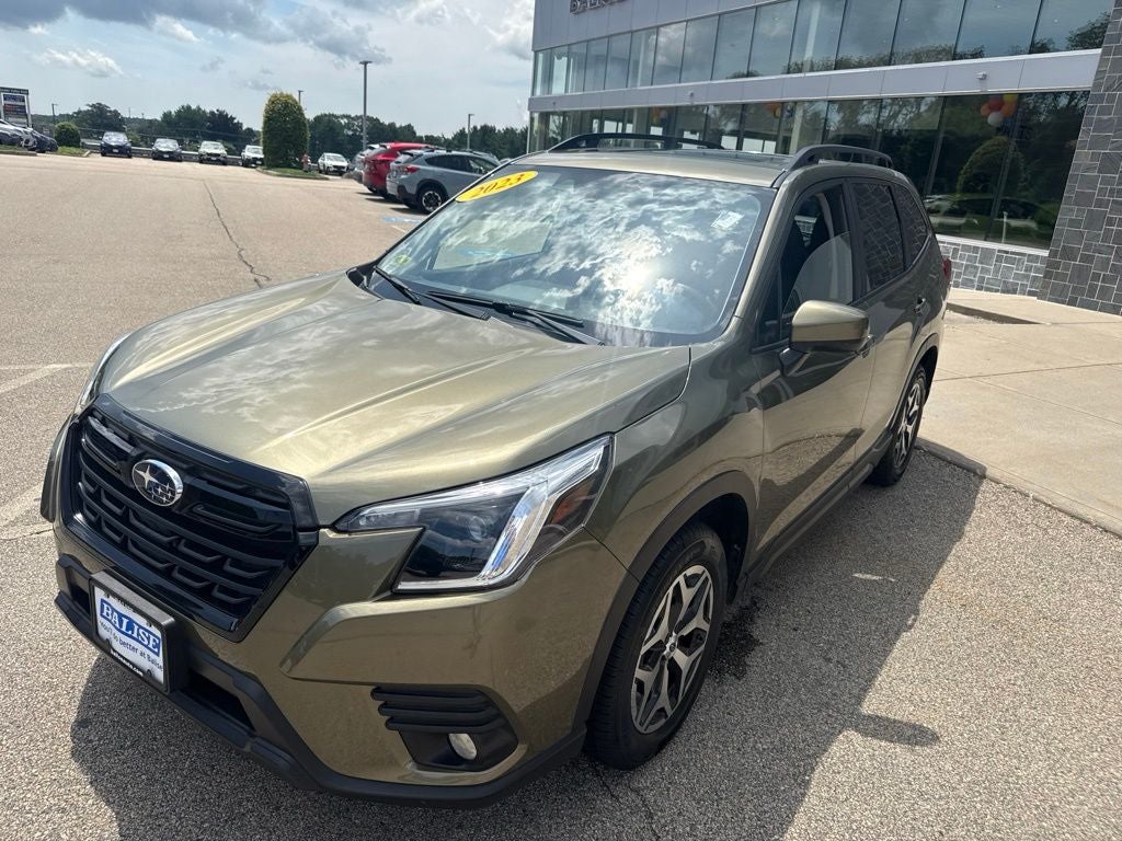 2023 Subaru Forester Premium Premium