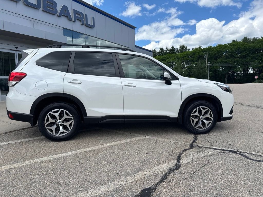 2023 Subaru Forester Premium Premium