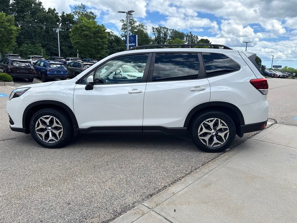 2023 Subaru Forester Premium Premium