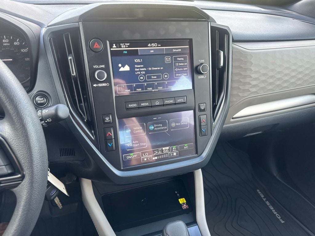 2025 Subaru Forester Base