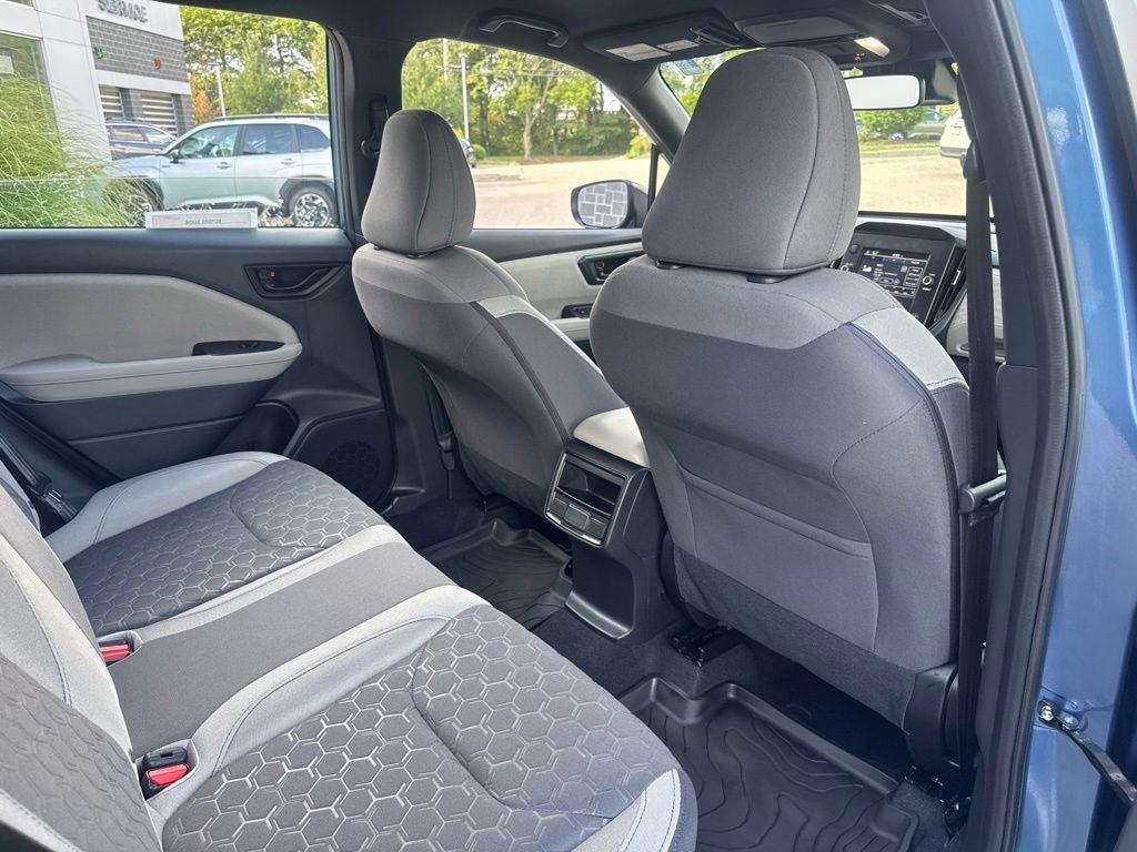 2025 Subaru Forester Base
