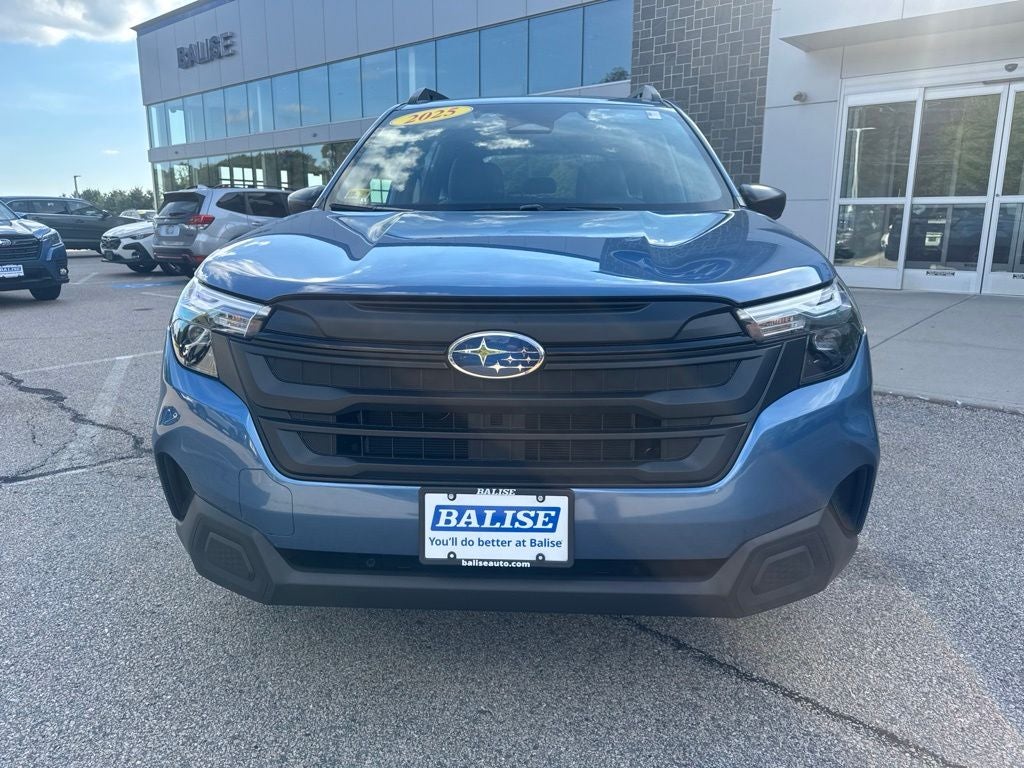2025 Subaru Forester Base