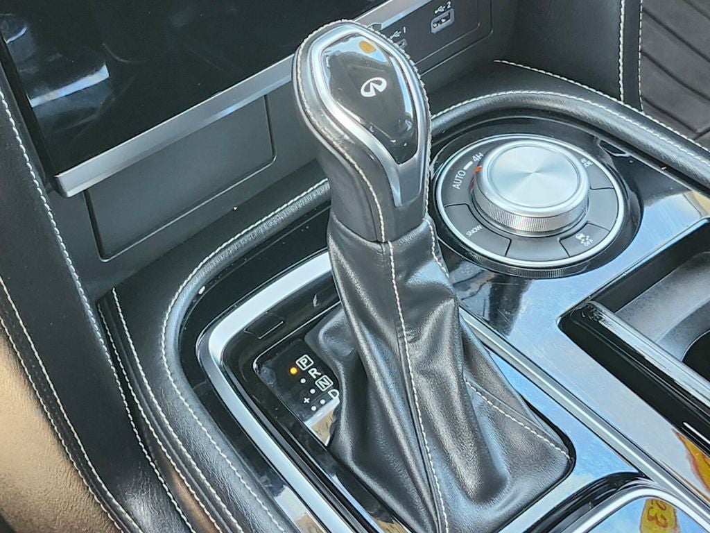 2023 INFINITI QX80 Premium Select