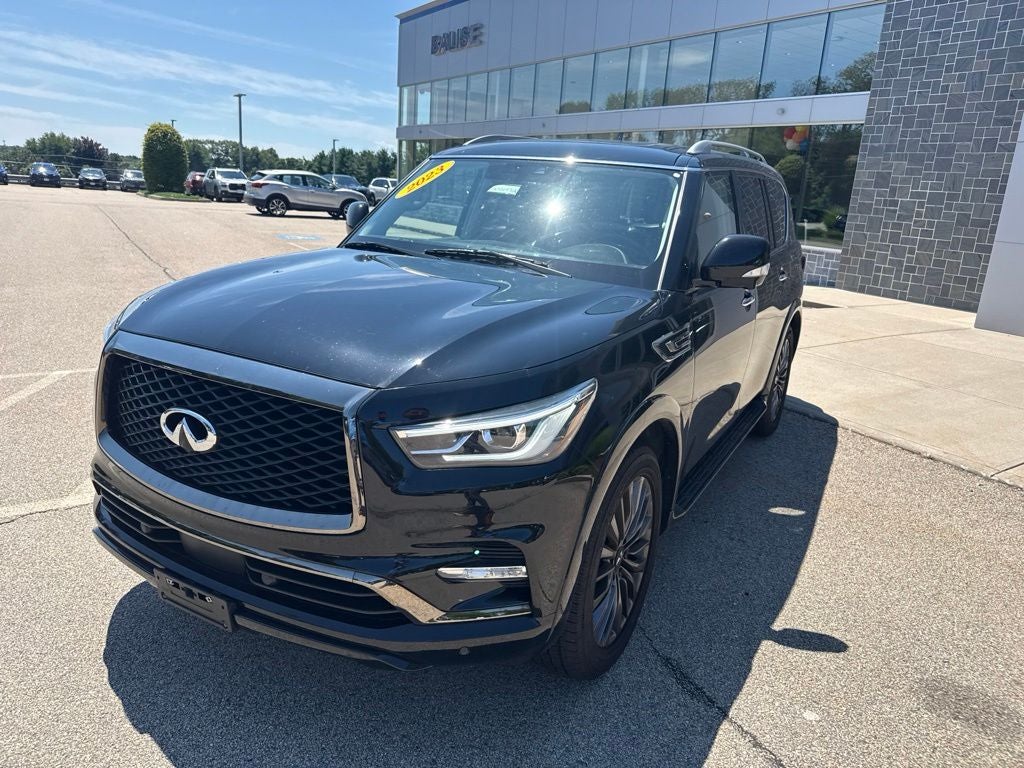 2023 INFINITI QX80 Premium Select
