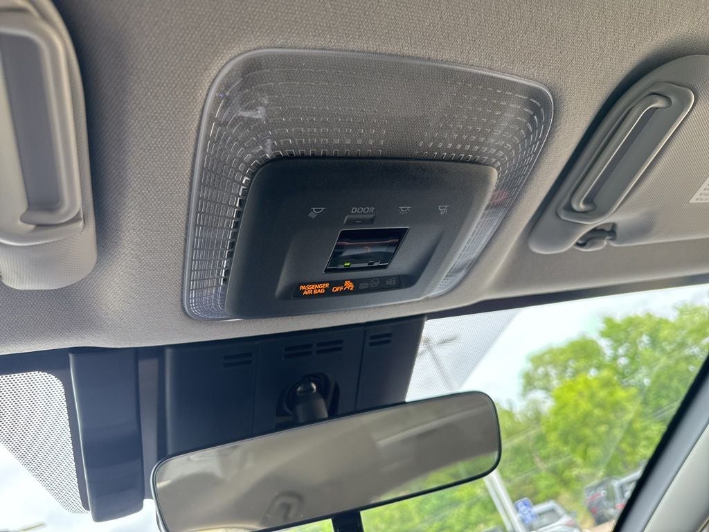 2024 Toyota Prius Prime SE