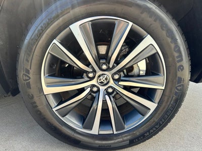 2023 Toyota Venza LE