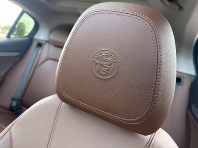 2019 Alfa Romeo Stelvio Base