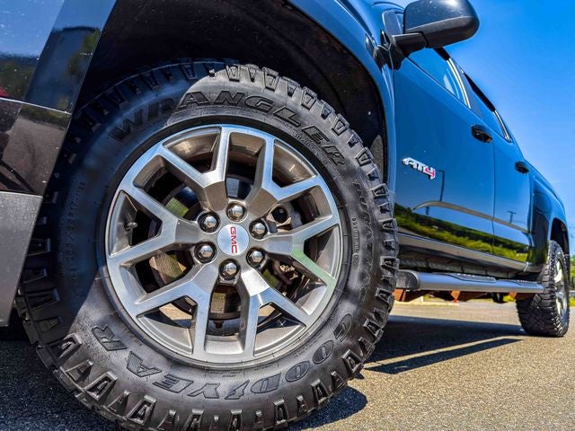 2022 GMC Canyon AT4 w/Cloth