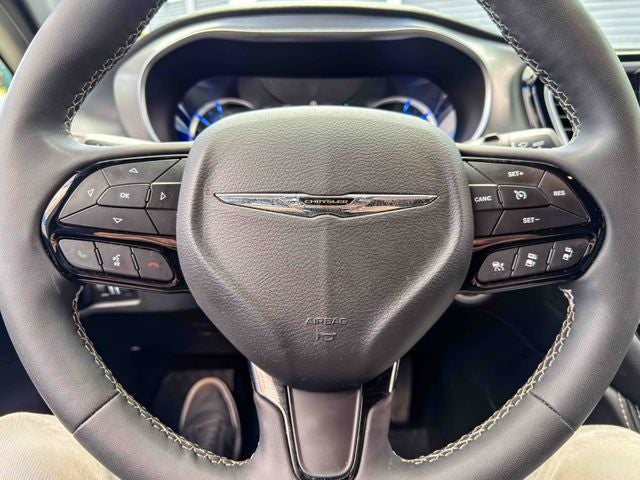 2023 Chrysler Pacifica Hybrid Limited