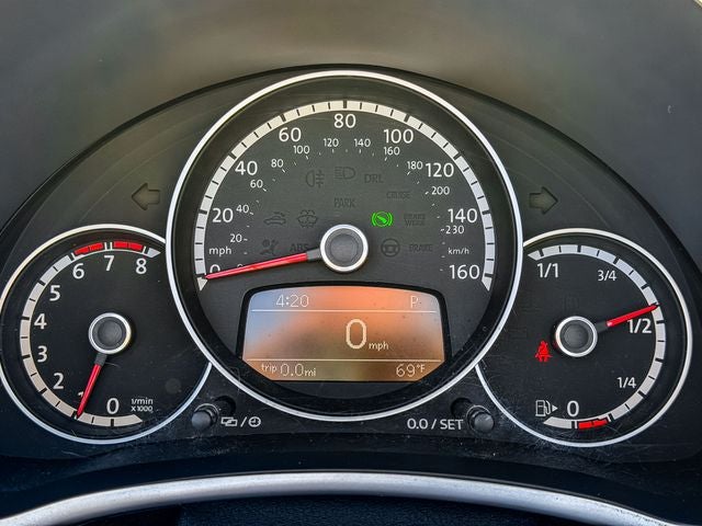2014 Volkswagen Beetle 2.0T R-Line