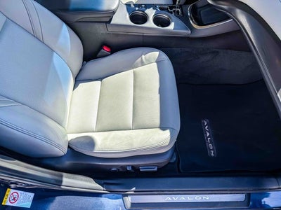 2016 Toyota Avalon Hybrid Limited