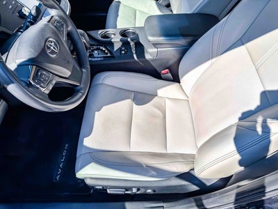 2016 Toyota Avalon Hybrid Limited