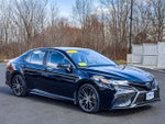 2022 Toyota Camry Hybrid SE