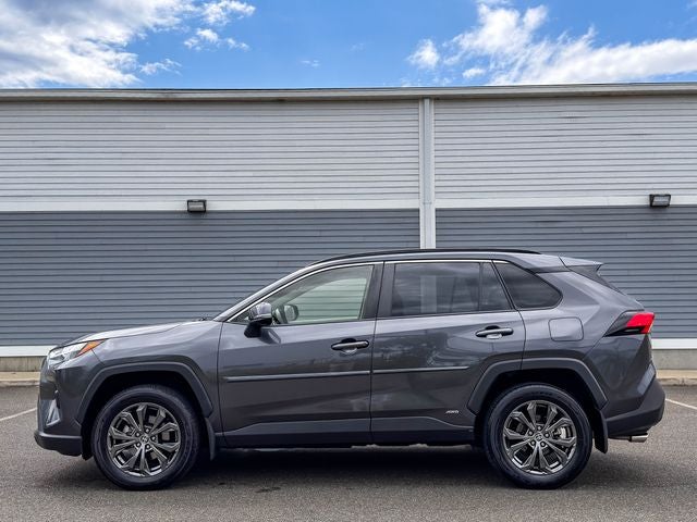 2022 Toyota RAV4 Hybrid XLE Premium