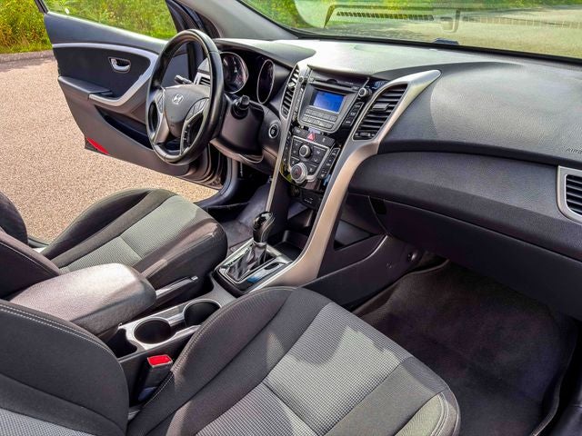 2016 Hyundai Elantra GT Base