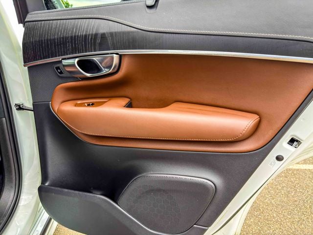 2022 Volvo XC90 T6 Inscription
