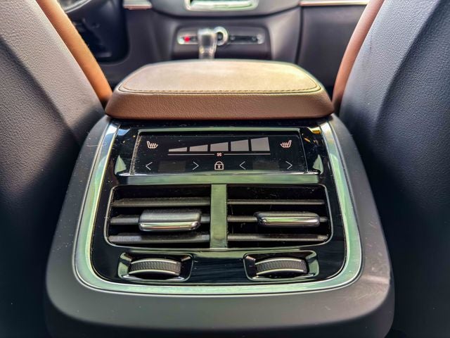 2022 Volvo XC90 T6 Inscription