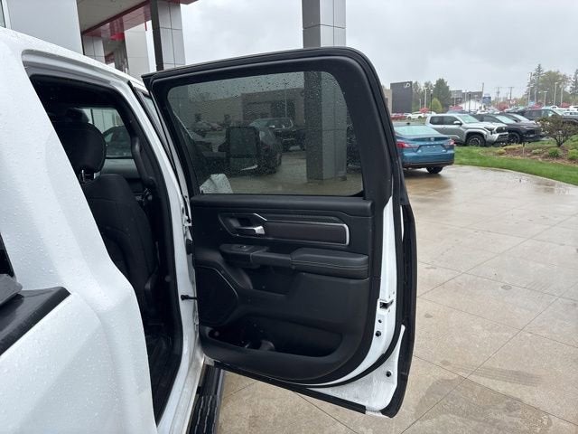 2025 RAM 1500 Big Horn 4x4 Crew Cab 5'7 Box