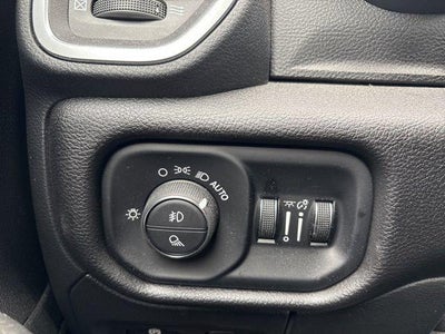 2025 RAM 1500 Big Horn 4x4 Crew Cab 5'7 Box