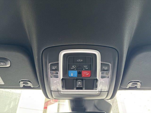 2025 RAM 1500 Big Horn 4x4 Crew Cab 5'7 Box