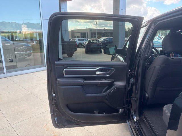 2025 RAM 1500 Big Horn 4x4 Crew Cab 5'7 Box