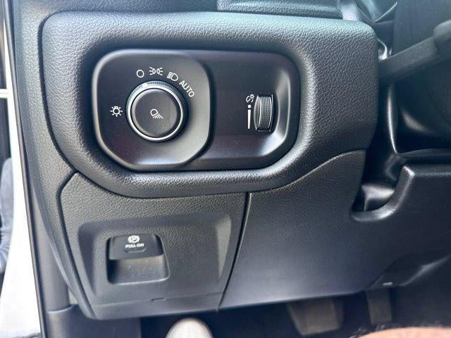 2024 RAM 1500 Laramie 4x4 Crew Cab 5'7 Box