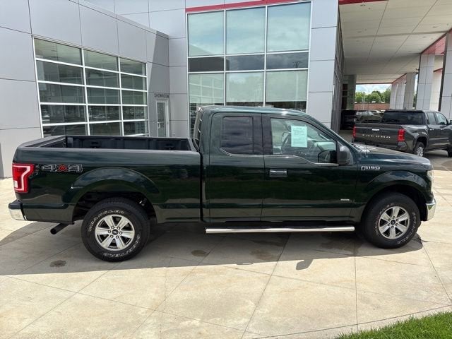 2015 Ford F-150 4WD SuperCab 145 XLT