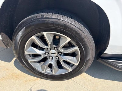 2023 Chevrolet Suburban 2WD 4dr Premier